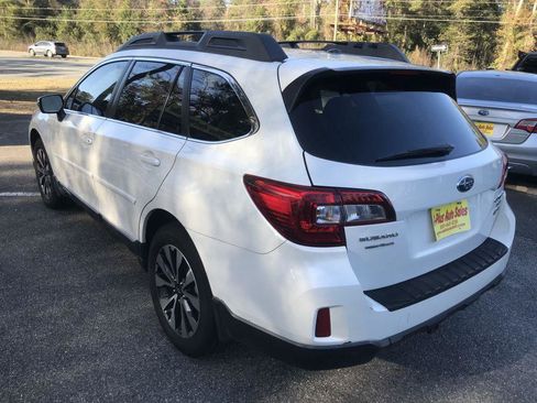 Used 2015 Subaru Outback 3.6R Limited image 6