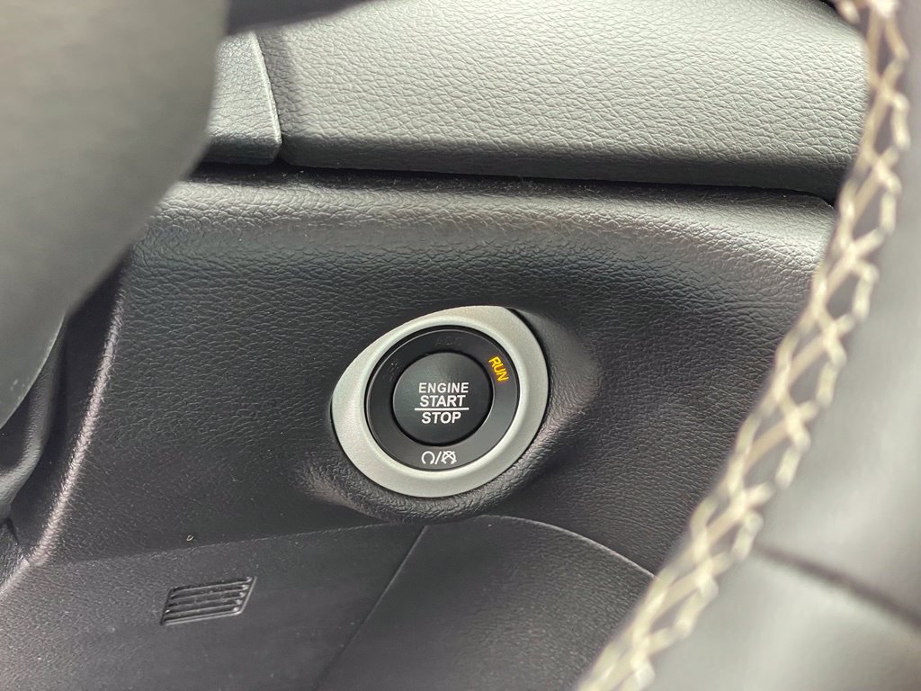 Used 2026 Chrysler Pacifica Select FWD image 18