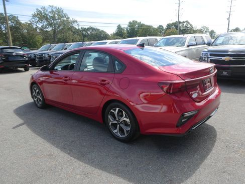 Used 2020 Kia Forte LXS image 8