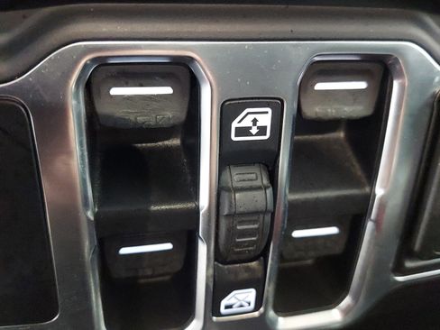 Used 2021 Jeep Wrangler Unlimited Sport AWD/4WD image 21
