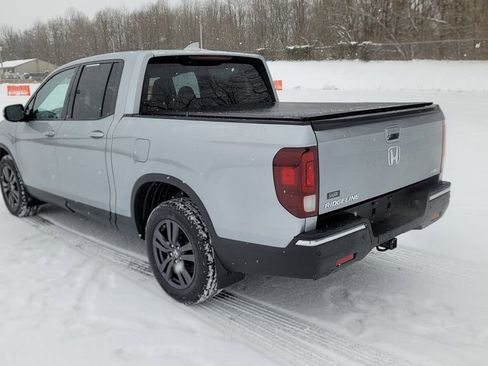 Used 2019 Honda Ridgeline Sport image 9