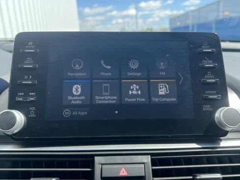 Used 2018 Honda Accord Touring image 32