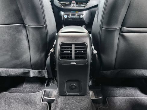 Used 2025 Ford Escape ST-Line Elite w/ Premium Technology Package AWD/4WD image 22