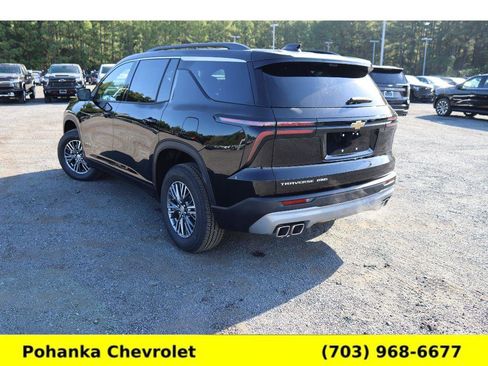 New 2026 Chevrolet Traverse LT w/ Driver Confidence Package image 5