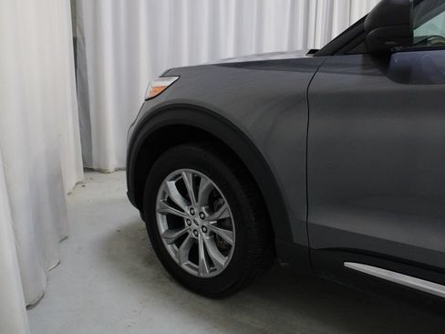 Used 2023 Ford Explorer XLT w/ Equipment Group 202A AWD/4WD image 31