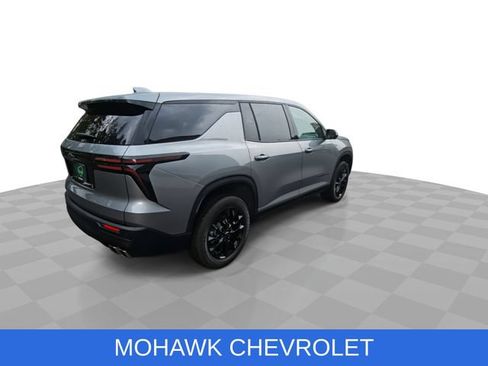 Used 2024 Chevrolet Traverse LS w/ Midnight/Sport Edition FWD image 8