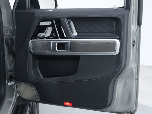 Used 2025 Mercedes-Benz G 550 image 16