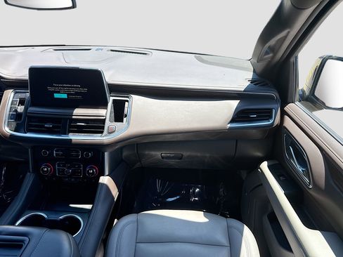 Used 2024 Chevrolet Tahoe LT RWD image 18