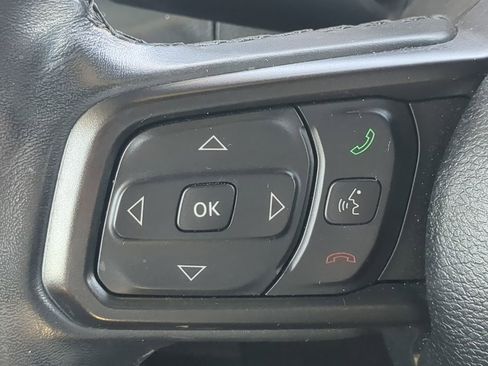 Used 2022 Jeep Wrangler Unlimited Sport image 25