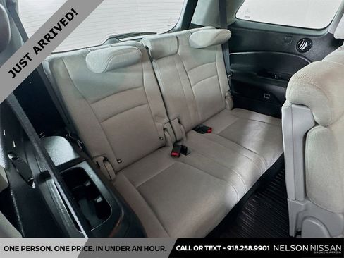 Used 2018 Honda Pilot EX image 25