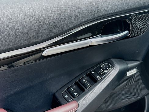 Used 2023 Kia Seltos SX image 17