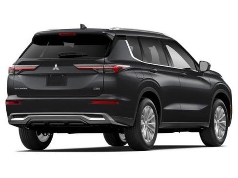 New 2025 Mitsubishi Outlander SE image 26