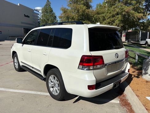 Used 2020 Toyota Land Cruiser AWD/4WD image 6