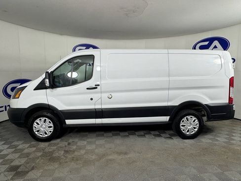 Used 2019 Ford Transit 250 Base image 10