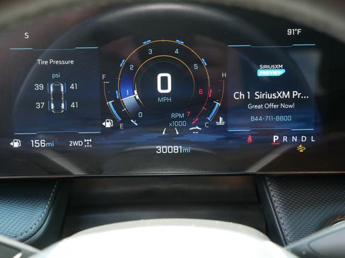Used 2025 Chevrolet Equinox LT AWD/4WD image 21