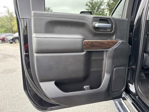 Used 2021 GMC Sierra 3500 Denali w/ Denali Ultimate Package image 15