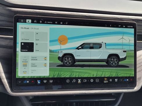 Used 2022 Rivian R1T Adventure AWD/4WD image 12