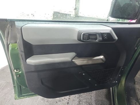Used 2022 Ford Bronco Black Diamond AWD/4WD image 9