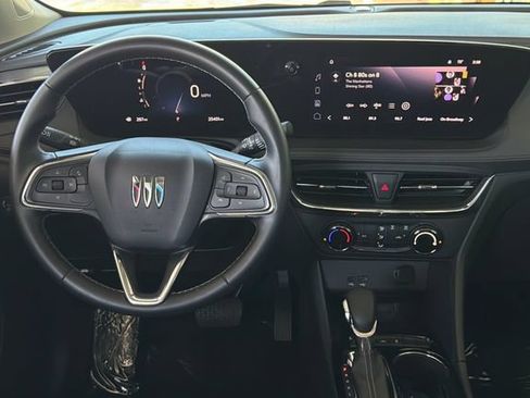 Used 2025 Buick Encore GX Preferred FWD image 17