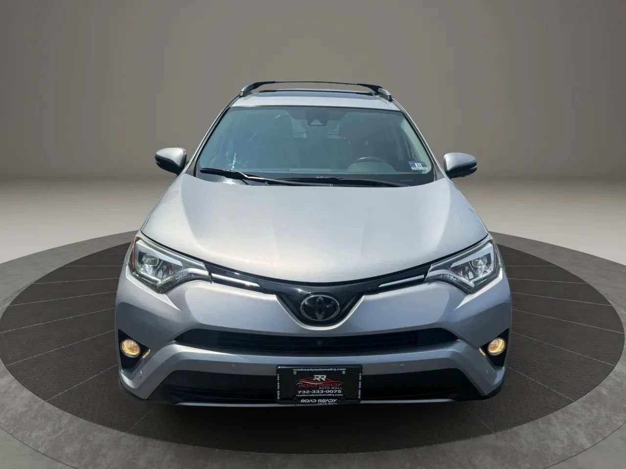 Used 2017 Toyota RAV4 Limited w/ Advanced Technology Package AWD/4WD image 4