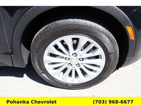 Used 2024 Cadillac XT4 Luxury w/ Cold Weather Package AWD/4WD image 30