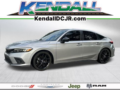 Used 2023 Honda Civic Sport image 1