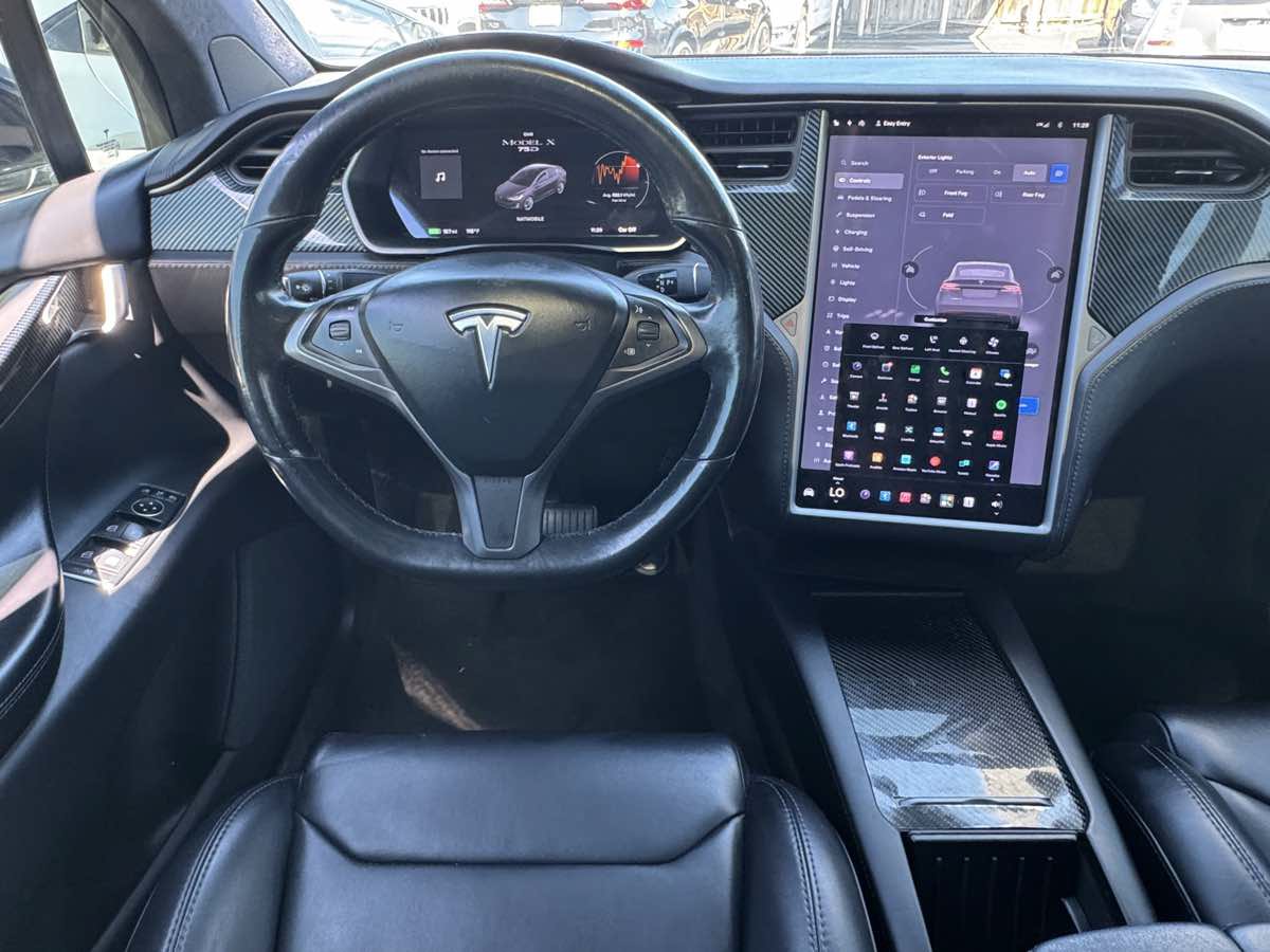 Used 2018 Tesla Model X AWD/4WD image 21