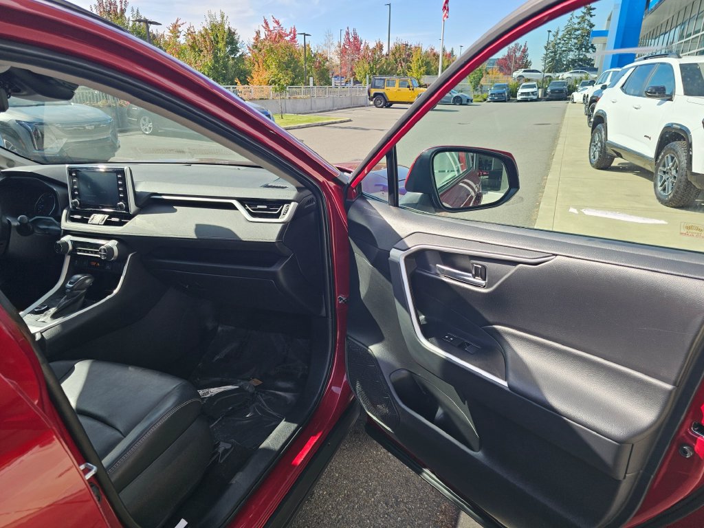 Used 2021 Toyota RAV4 XLE Premium AWD/4WD image 12