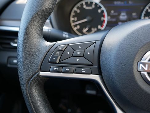 Used 2023 Nissan Altima 2.5 SV image 32