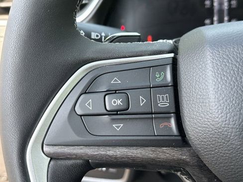 New 2025 Jeep Grand Cherokee Limited w/ Luxury Tech Group II image 22