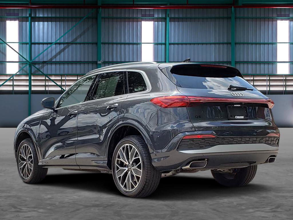 Used 2025 Audi Q5 Premium Plus w/ Premium Plus AWD/4WD image 3