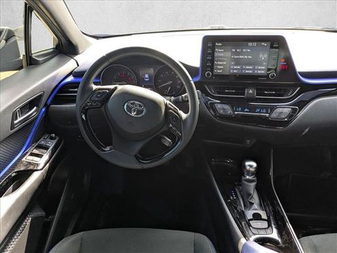 Used 2021 Toyota C-HR XLE FWD image 16