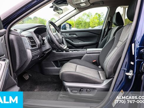 Used 2025 Nissan Rogue SV FWD image 18