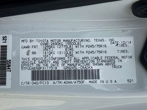 Used 2015 Toyota Tacoma 4x4 Access Cab V6 w/ SR5 Package image 35