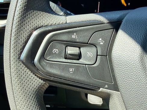 Used 2025 Chevrolet TrailBlazer LT AWD/4WD image 12