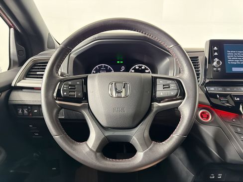 Used 2025 Honda Odyssey Sport-L image 17