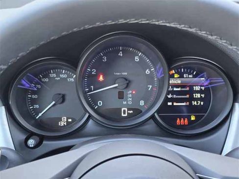 New 2025 Porsche Macan image 30