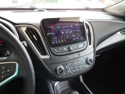 Used 2023 Chevrolet Malibu LT FWD image 24