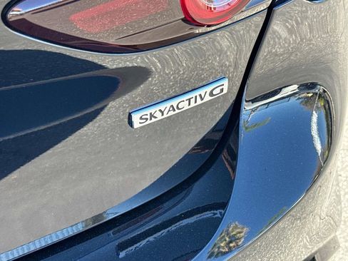 Certified 2025 MAZDA MAZDA3 s Sport image 8