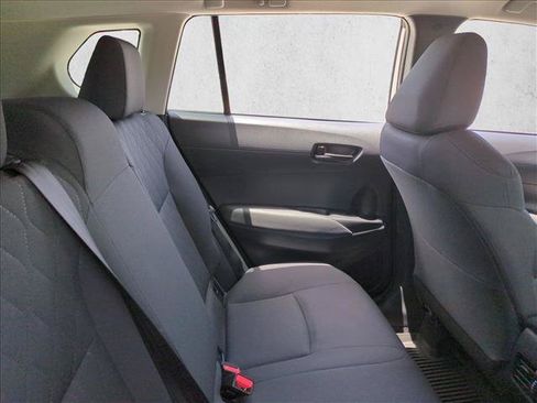 Certified 2025 Toyota Corolla Cross LE FWD image 19
