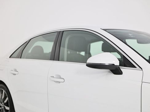 Used 2022 Audi A4 2.0T Premium Plus AWD/4WD image 17