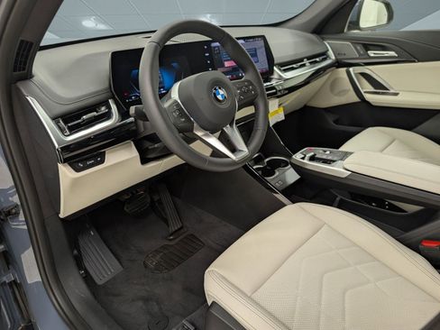 New 2026 BMW X1 xDrive28i w/ Convenience Package AWD/4WD image 4