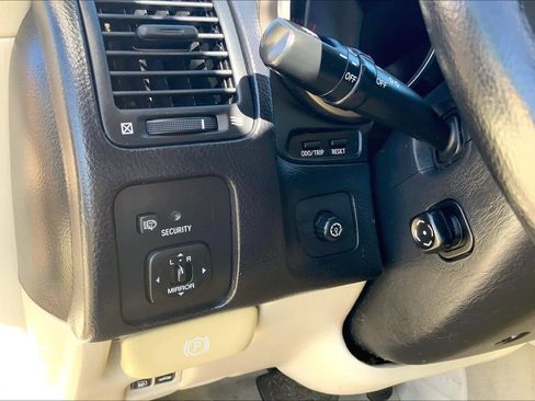 Used 2004 Lexus SC 430 Convertible image 31