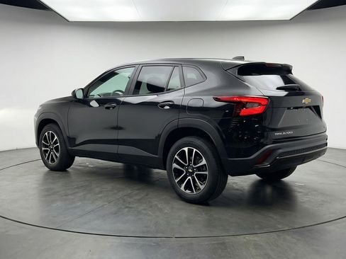 Used 2025 Chevrolet TrailBlazer LT image 6