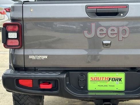Used 2024 Jeep Gladiator Rubicon w/ Technology Group image 6