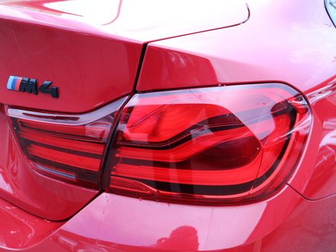 Used 2020 BMW M4 Competition w/ Competition Package image 8