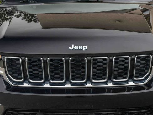Used 2022 Jeep Grand Cherokee Limited 4xe AWD/4WD image 5
