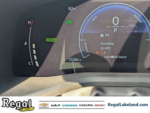 Used 2025 Toyota Camry SE image 30