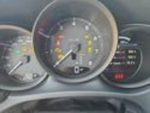 New 2026 Porsche Macan image 24