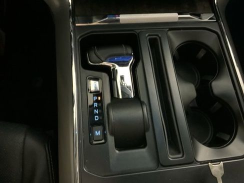 Used 2022 Ford F150 Lariat AWD/4WD image 22